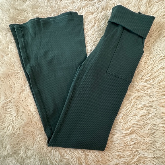 Offline by Aerie Ribbed Flare Leggings Teal Green Size L Long High Rise Yoga - Picture 13 of 15
